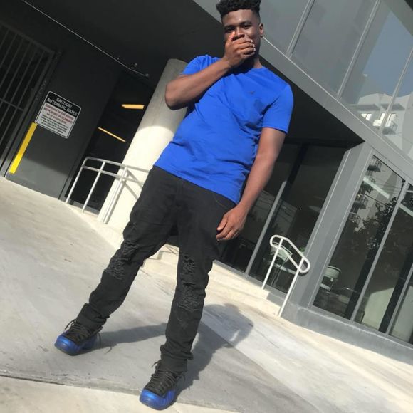 Meet your Posher, Craig - Picture 1 of 1